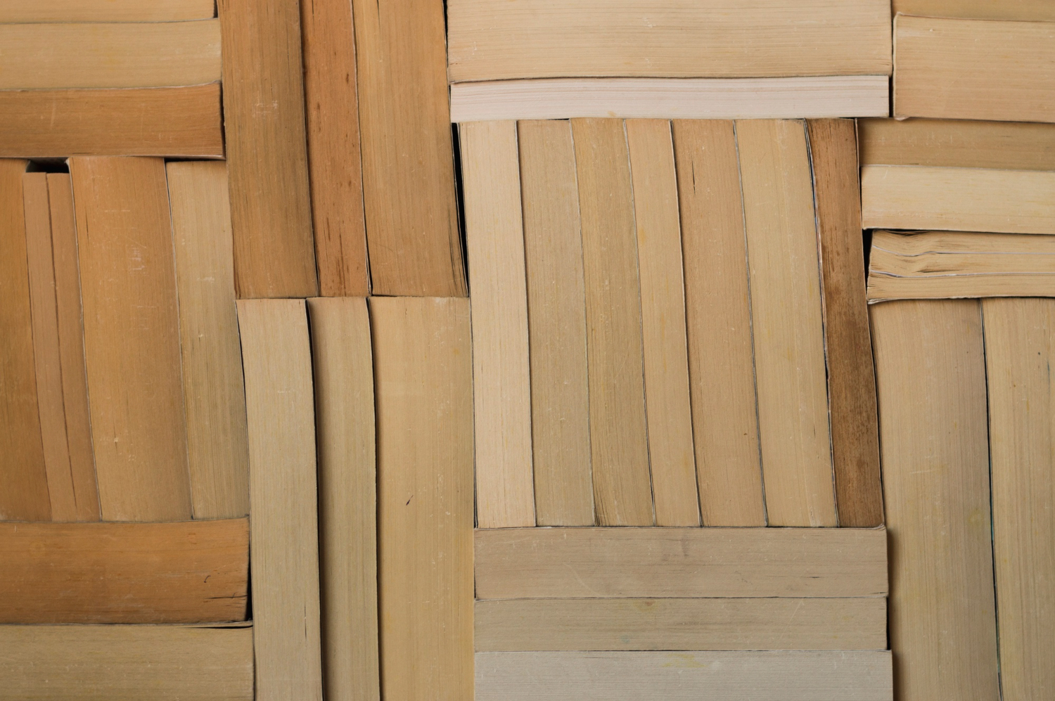 Plywood or MDF: Which is Better for Your Cabinets?